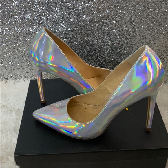 Silver Metallic heels - Picture 3 of 3